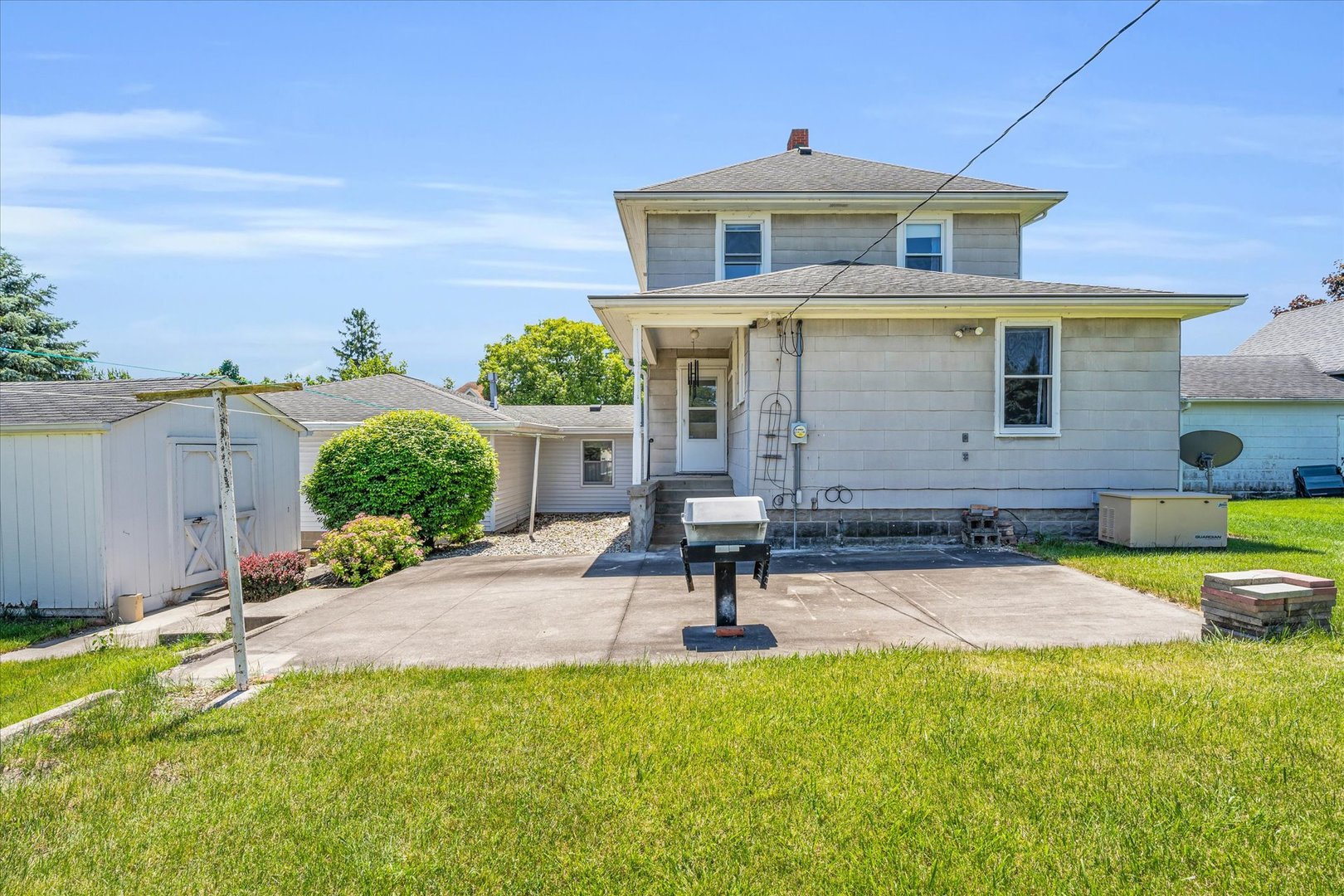 408 E Cherry Street