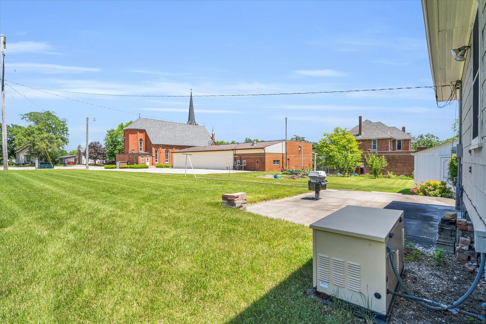 408 E Cherry Street