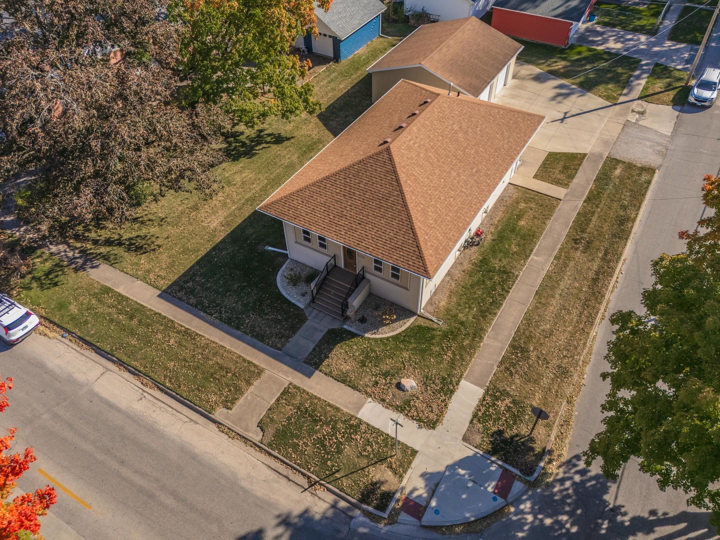 302 E Indiana Avenue
