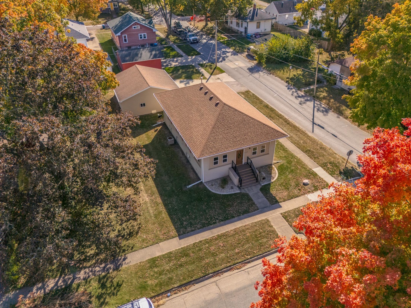 302 E Indiana Avenue