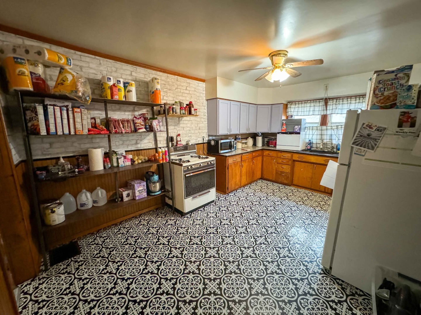 703 E Larue Street