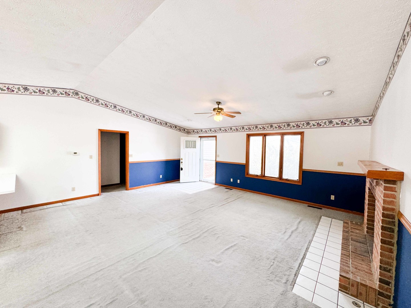 702 N Seminole Drive