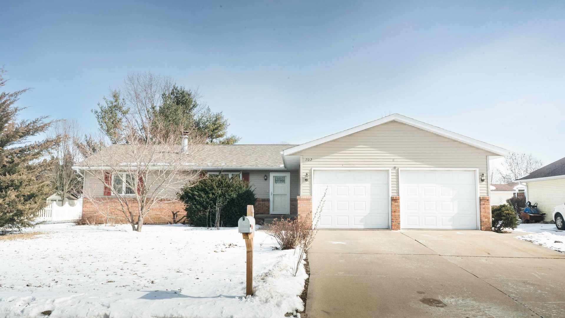 702 N Seminole Drive