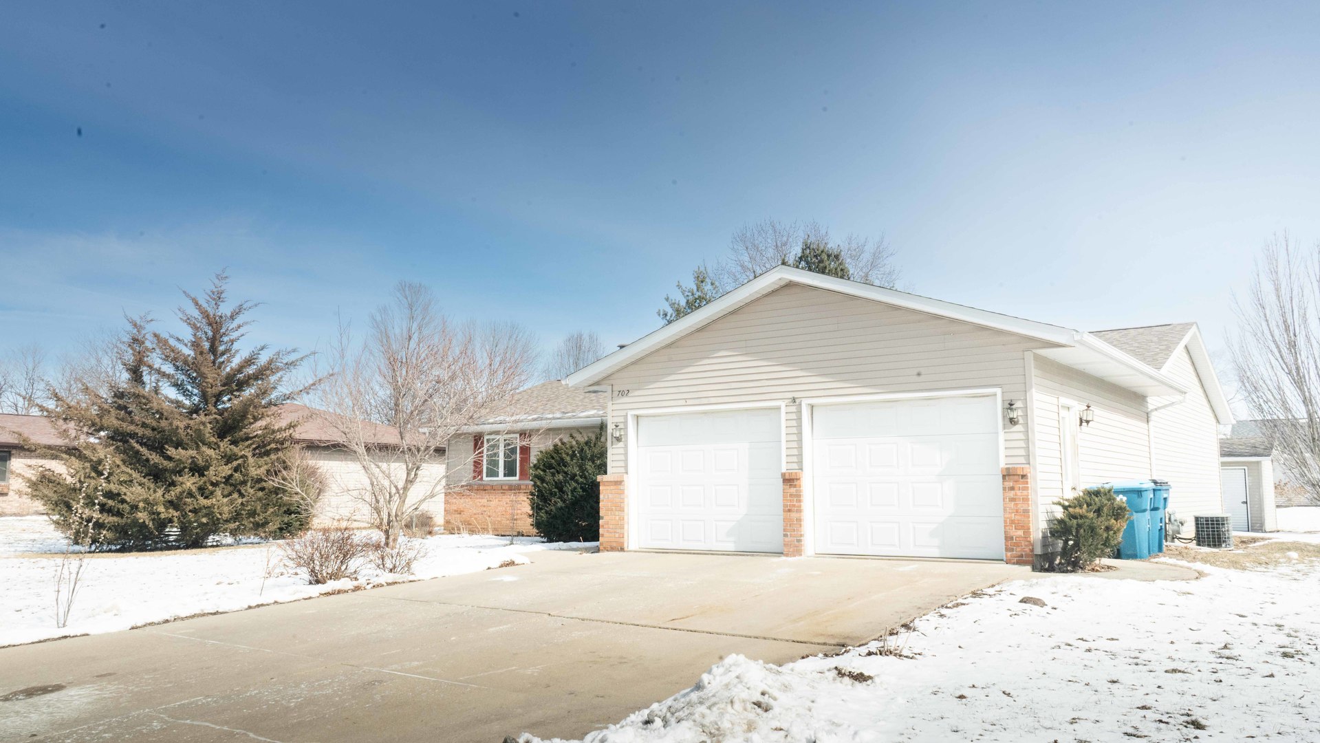 702 N Seminole Drive