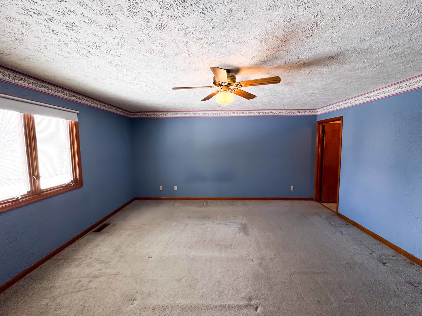 702 N Seminole Drive