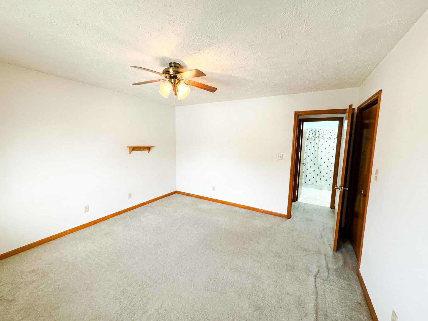 702 N Seminole Drive