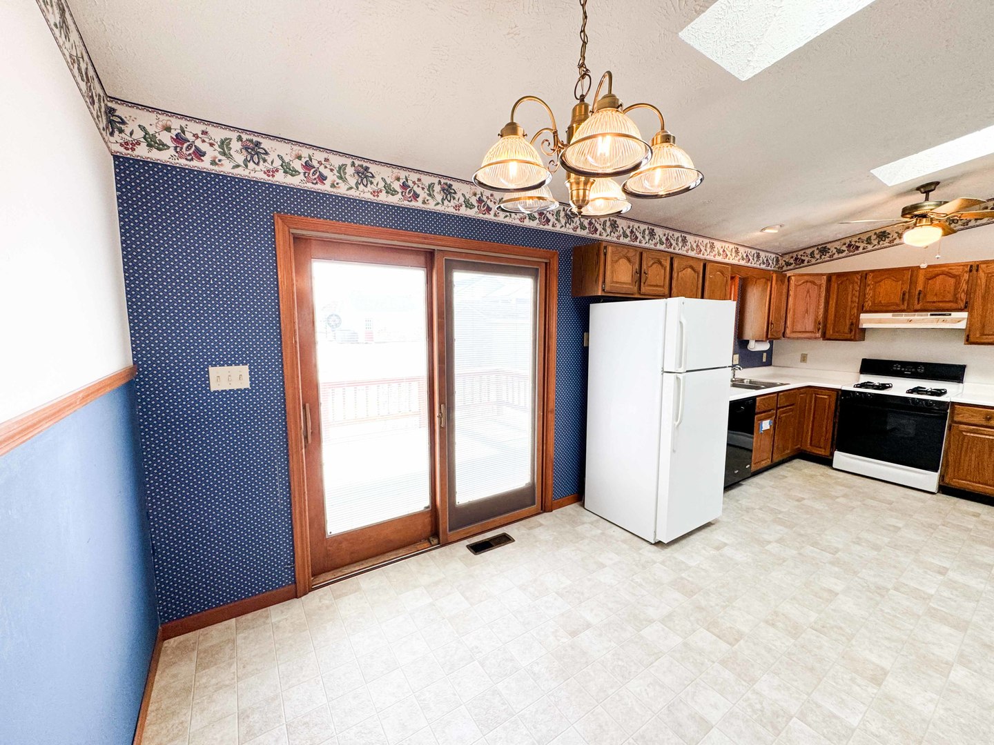 702 N Seminole Drive