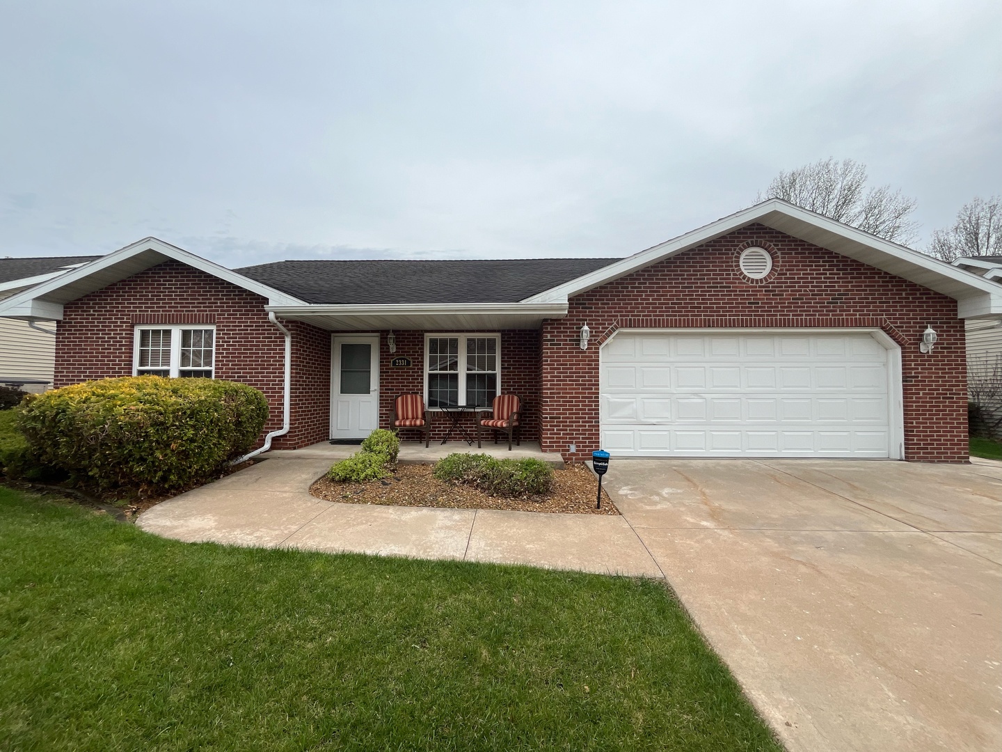 2331 Eastwood Avenue