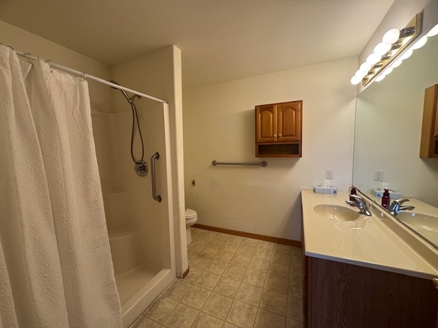 2331 Eastwood Avenue