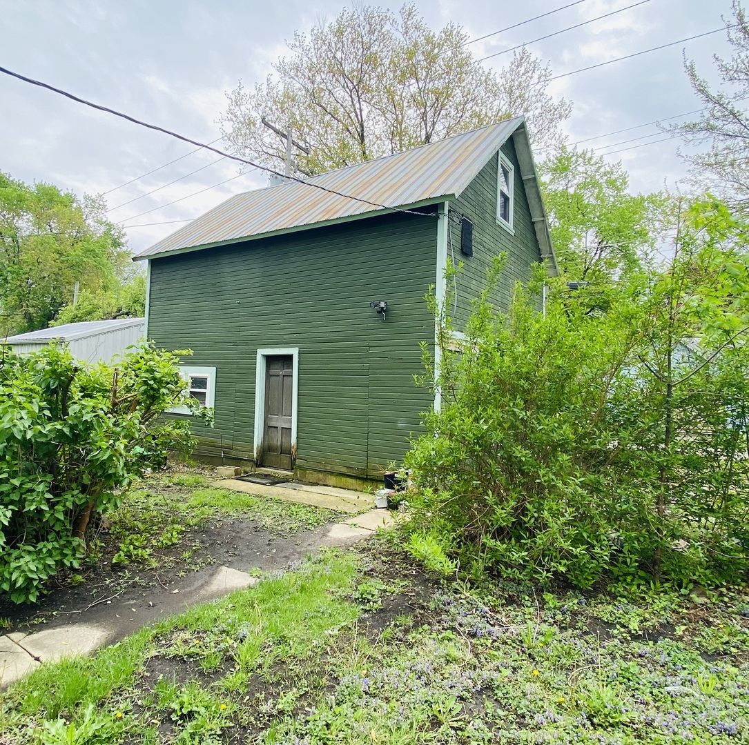 409 E Hickory Street