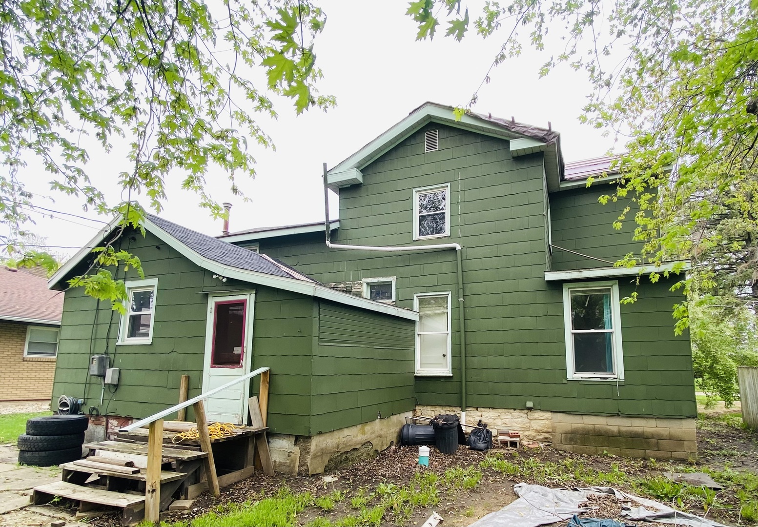 409 E Hickory Street