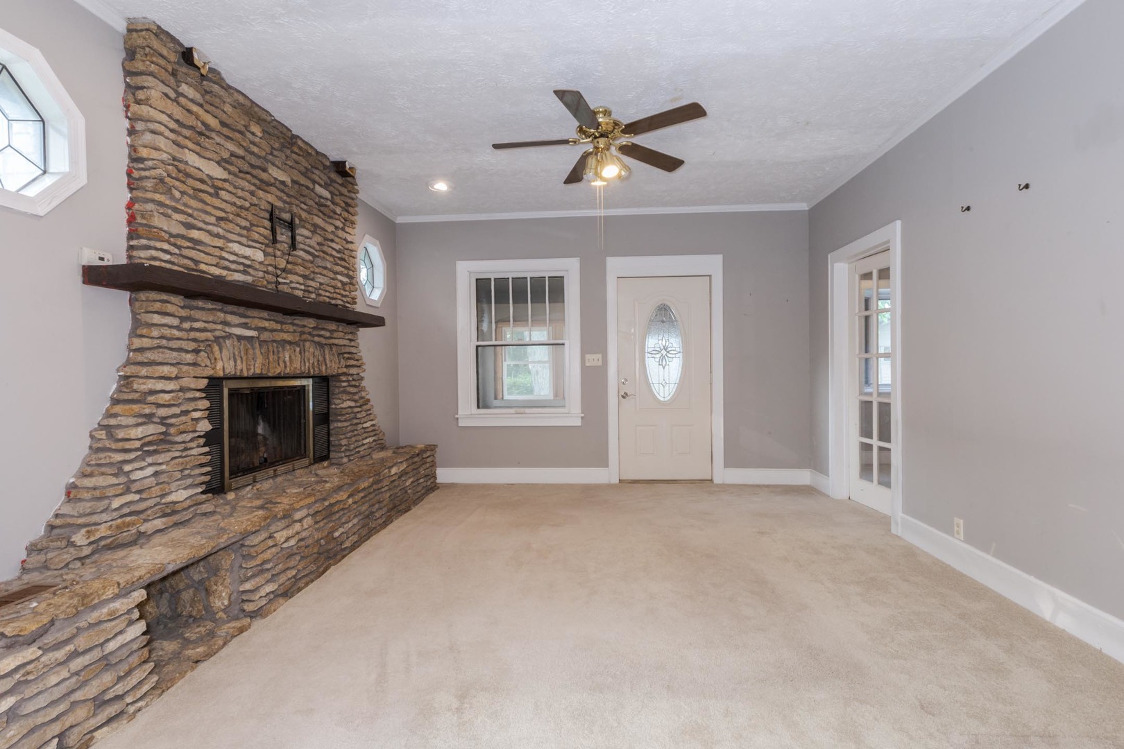 217 W Moulton Street