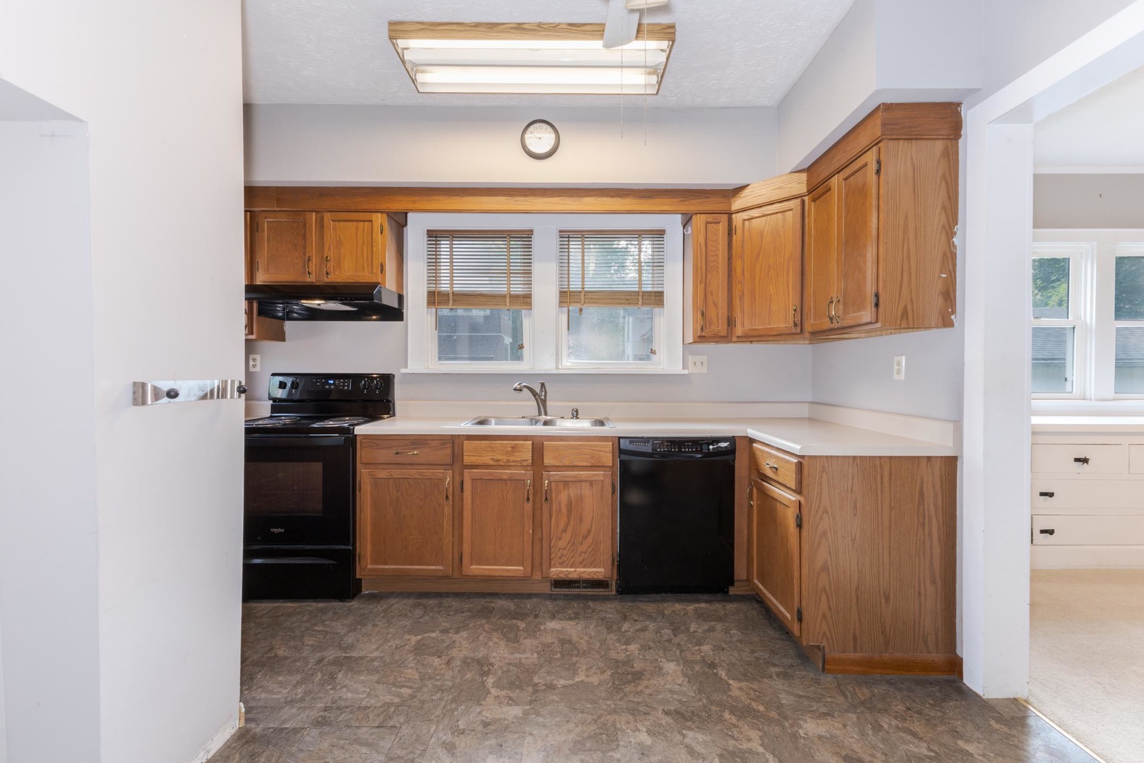 217 W Moulton Street