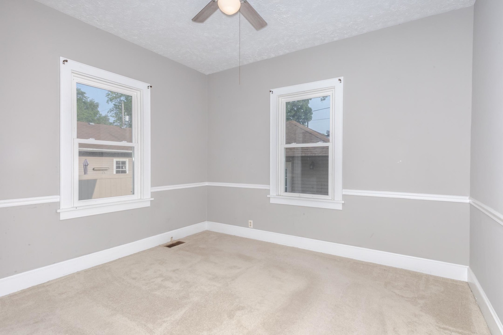 217 W Moulton Street