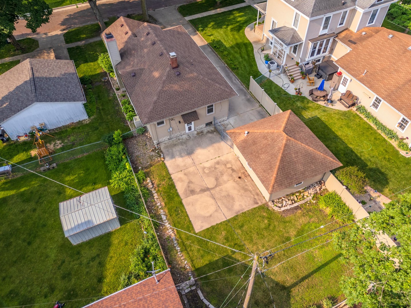 217 W Moulton Street