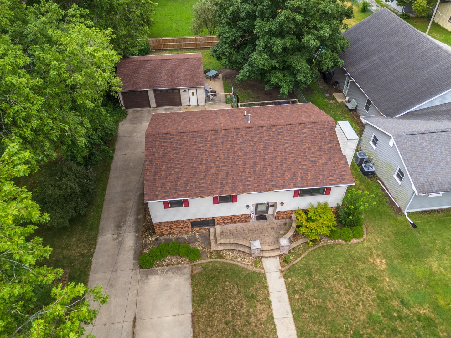 748 S Locust Street