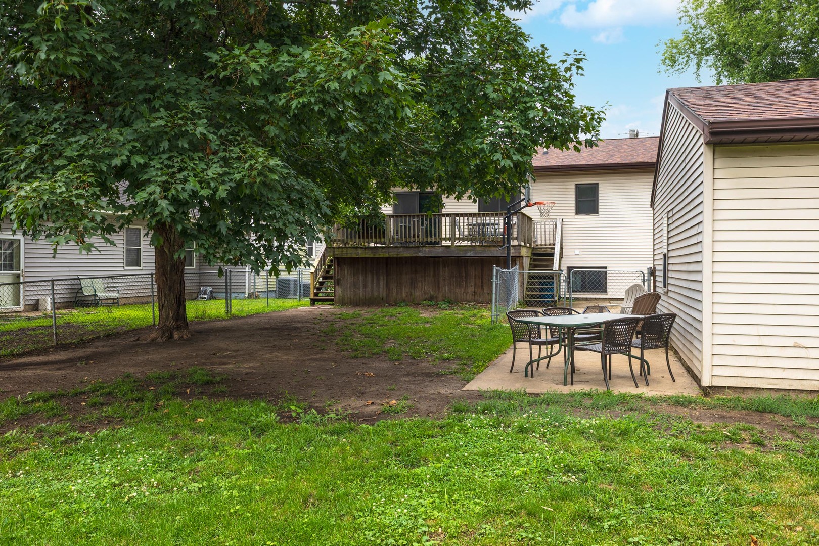 748 S Locust Street
