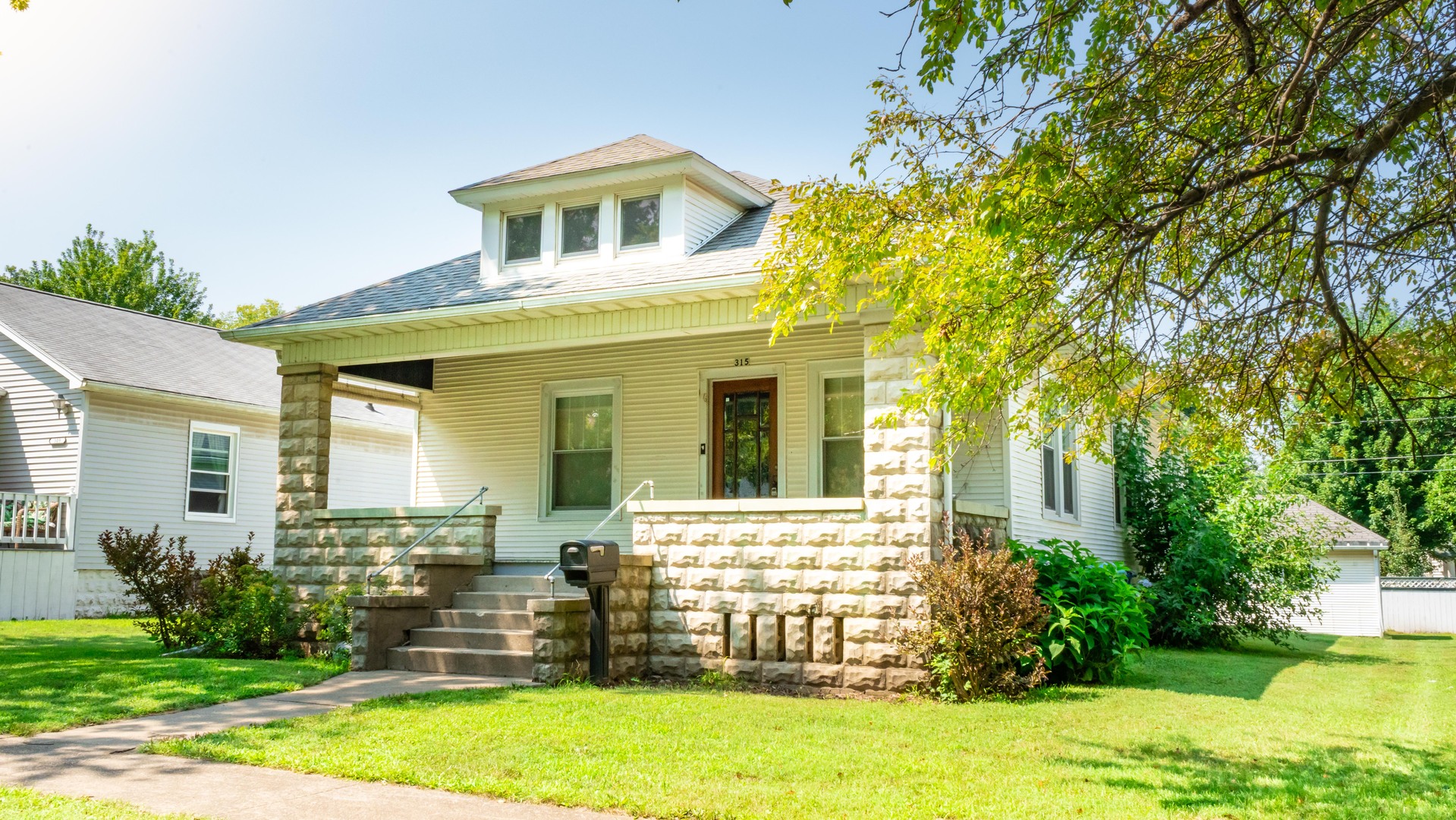 315 E Elmwood Street