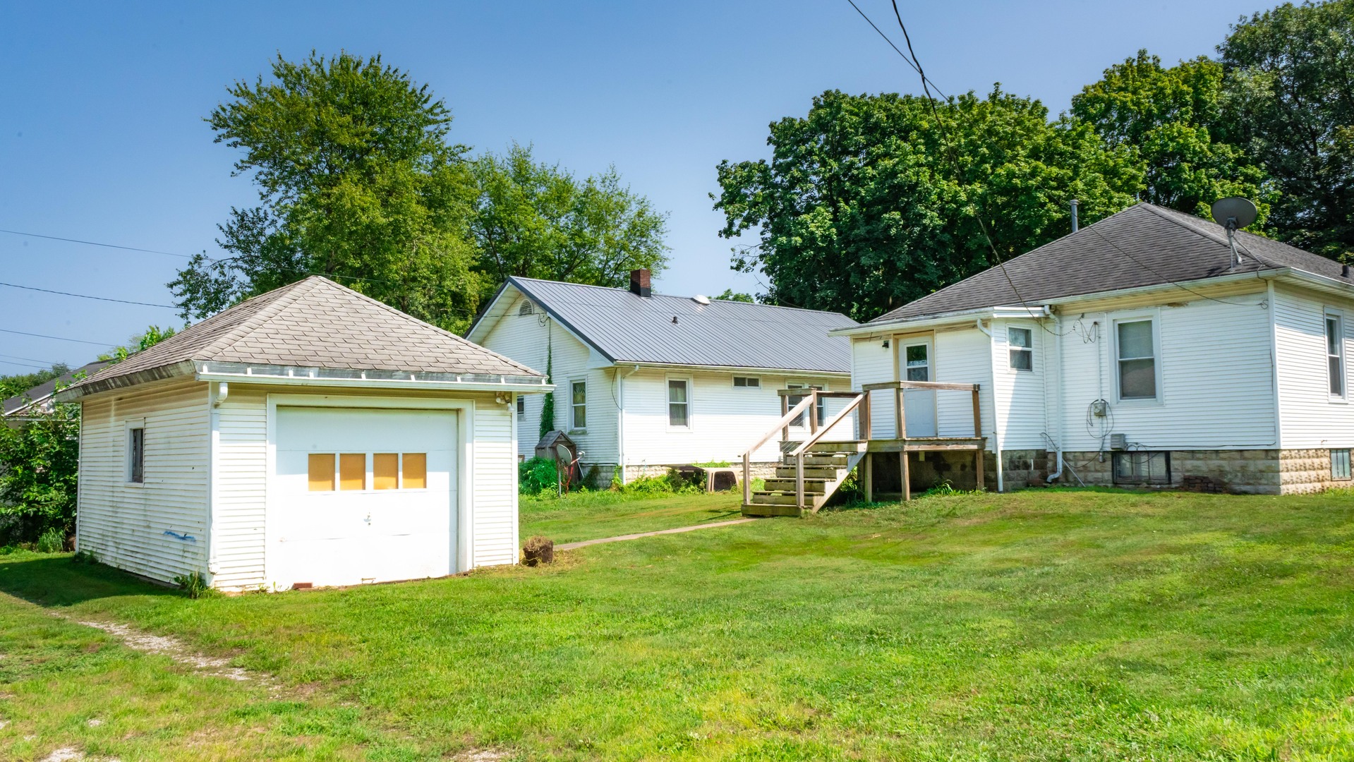 315 E Elmwood Street