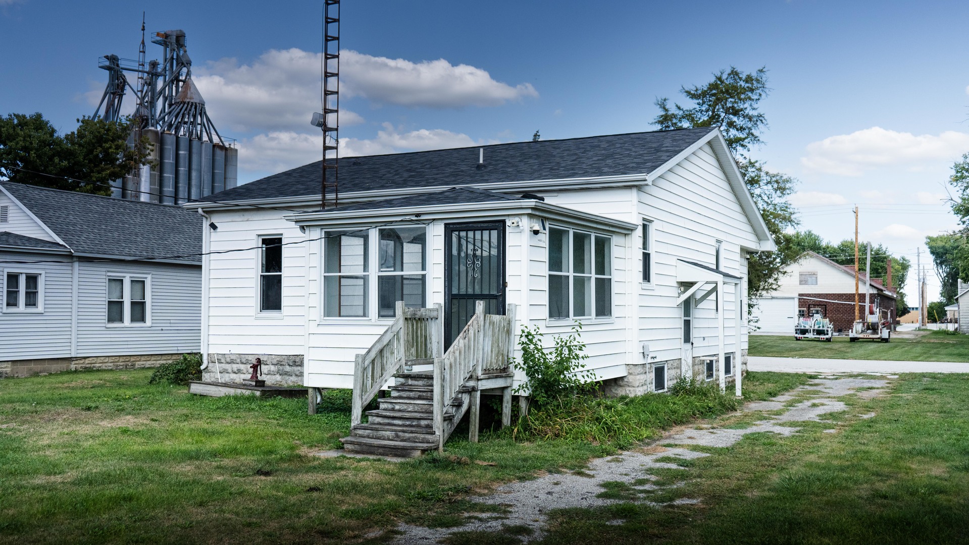 307 Washington Street