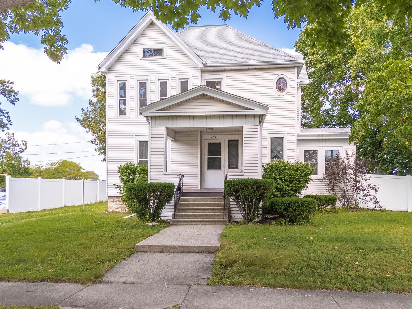 409 W Water Street