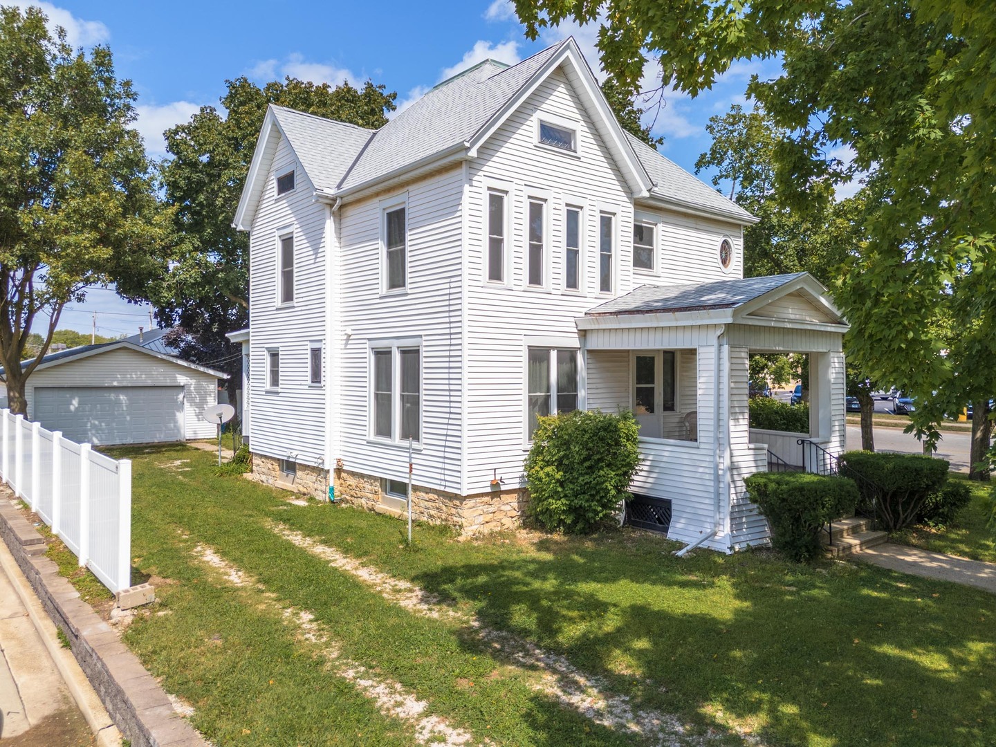 409 W Water Street
