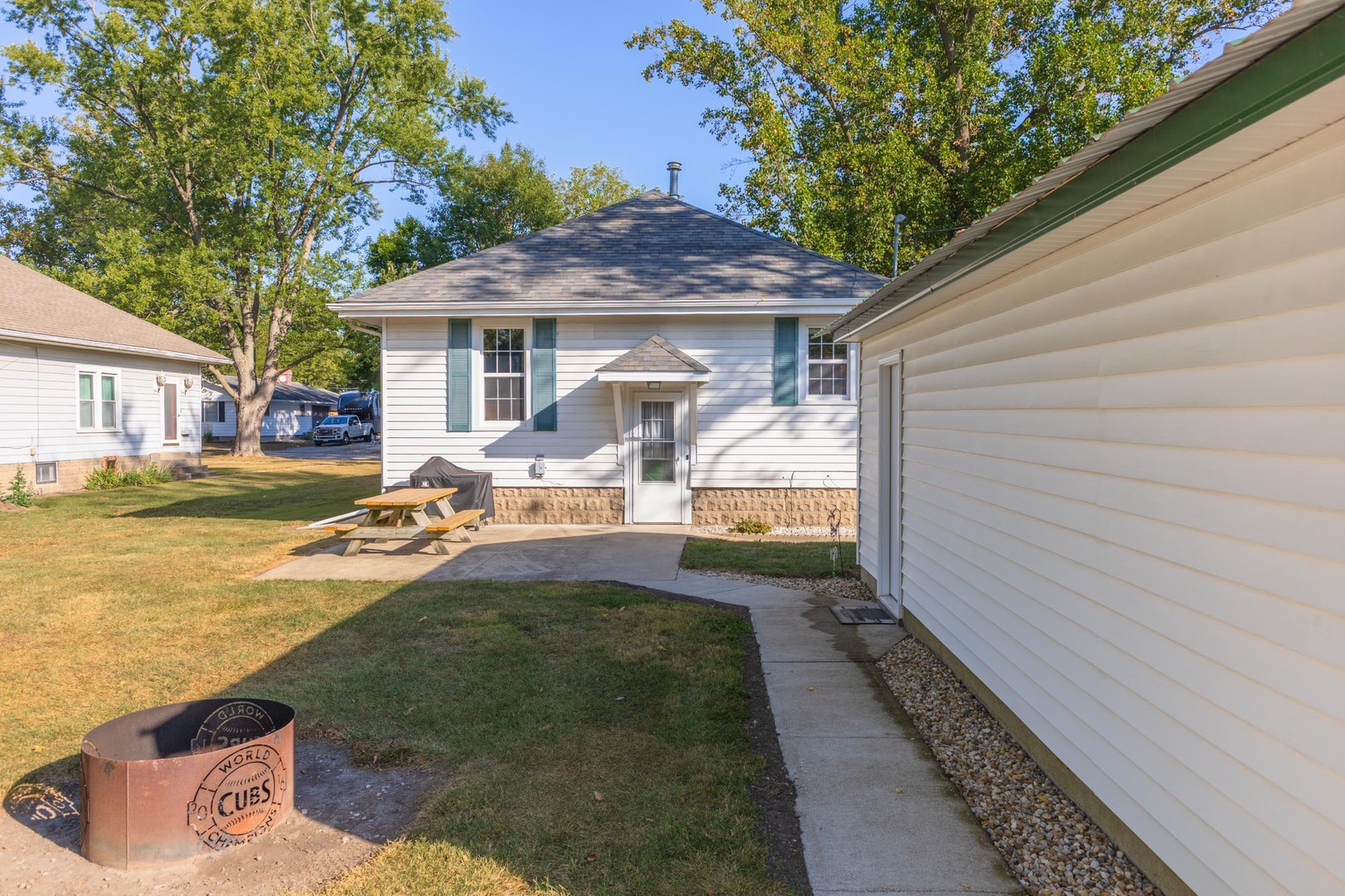 208 W Martin Street