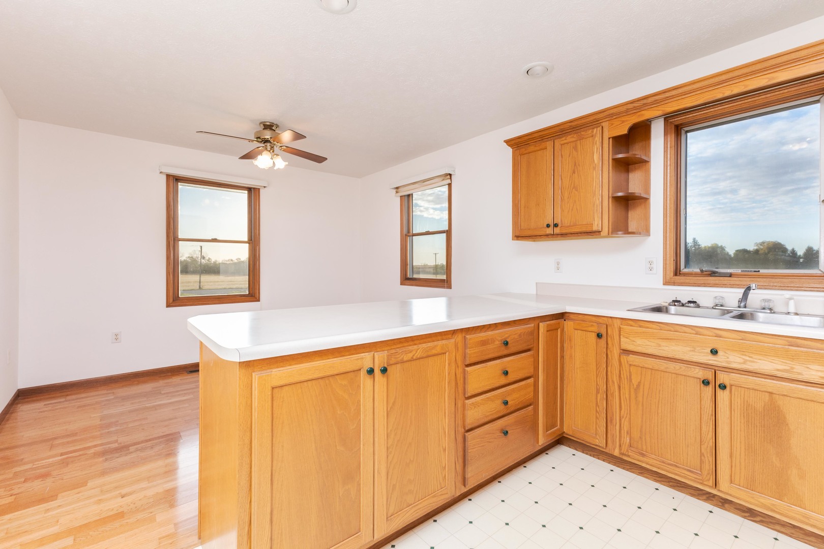 23601 N 1700 East Road