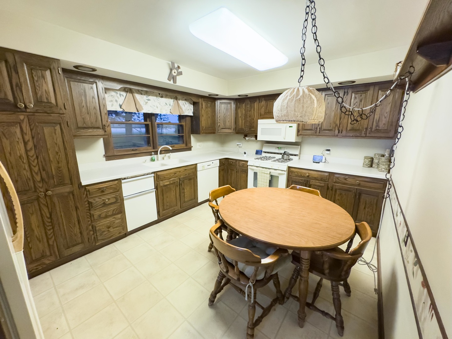 19256 N 1330 East Road