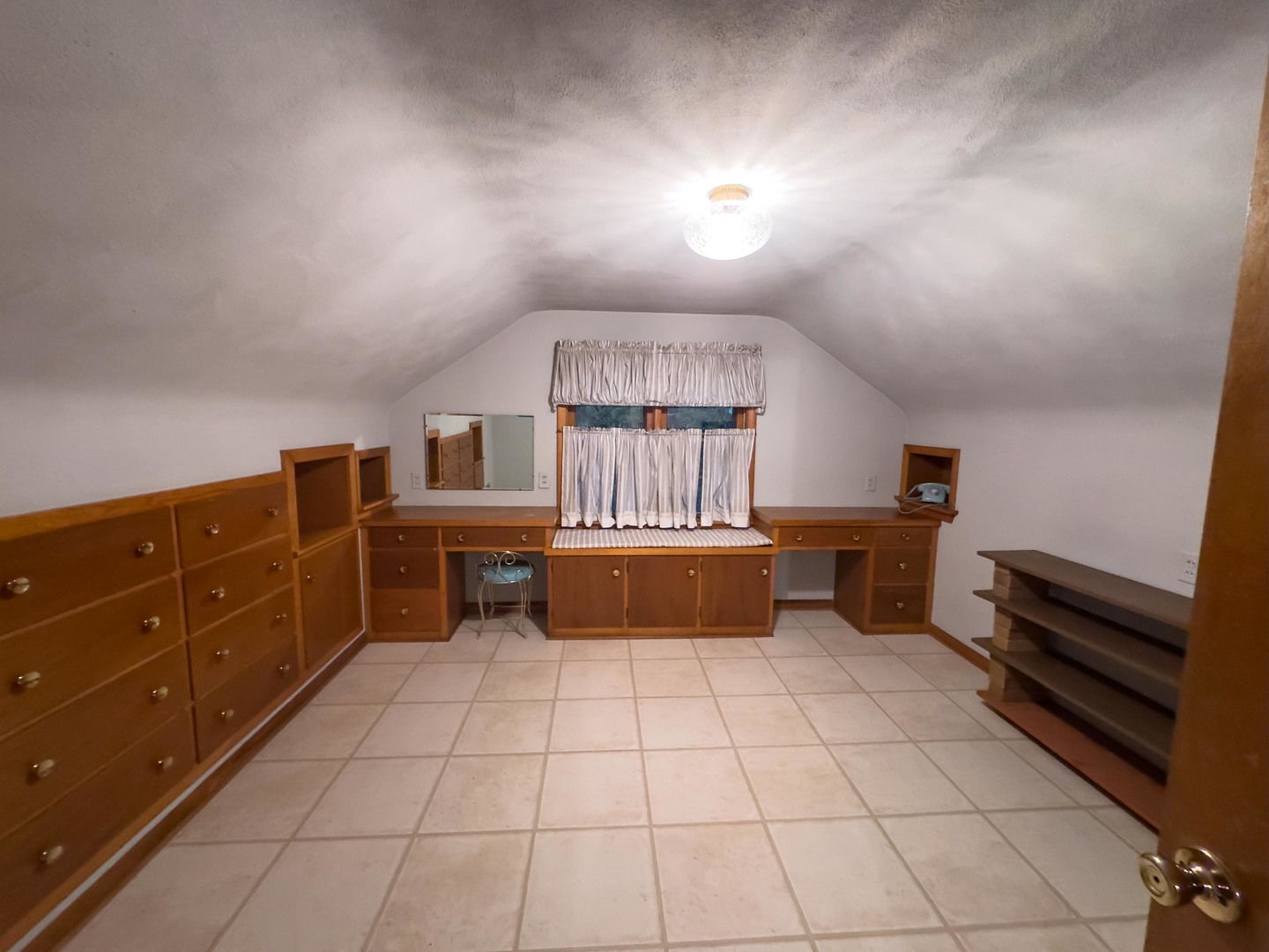 19256 N 1330 East Road