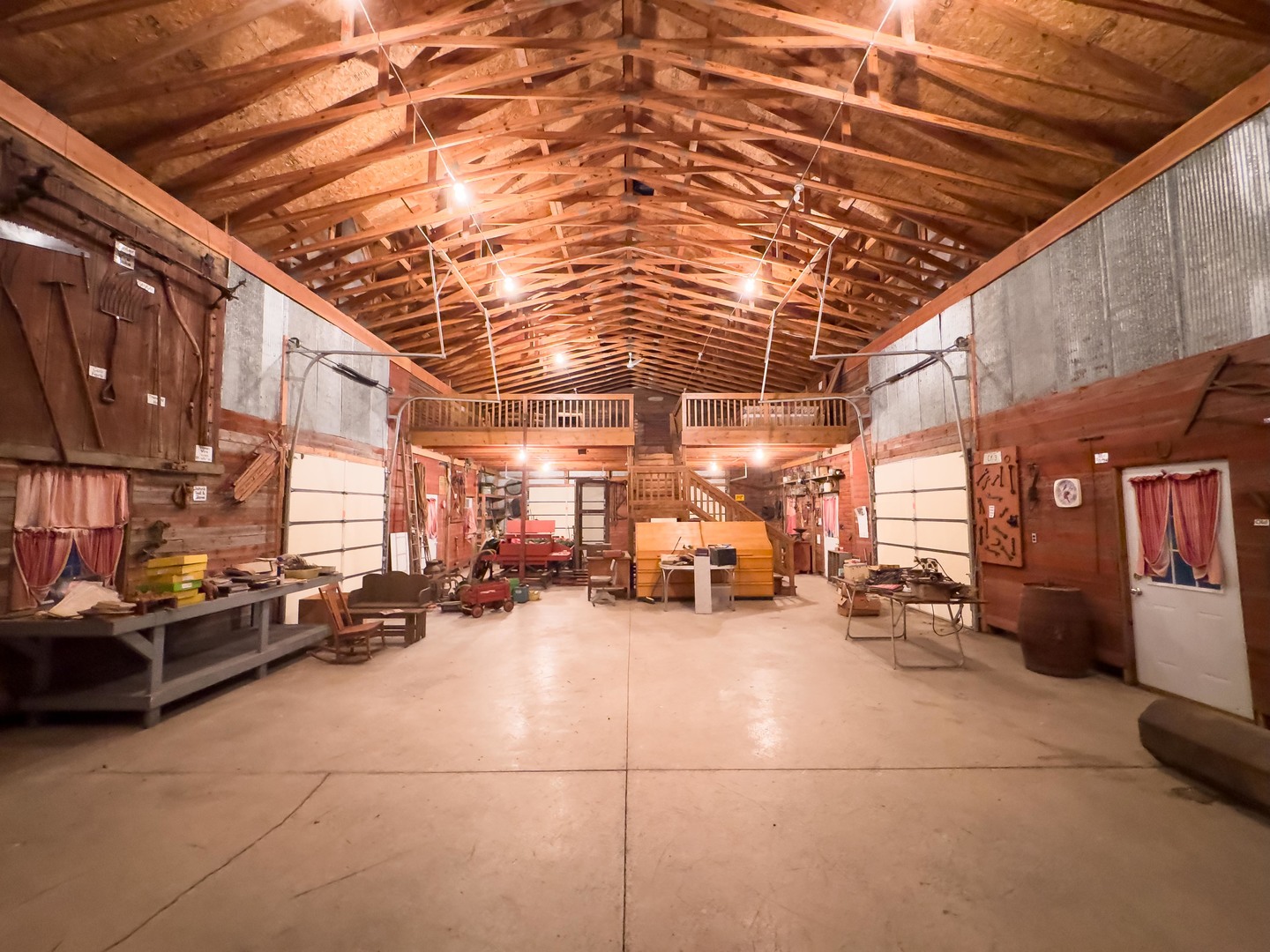 19256 N 1330 East Road