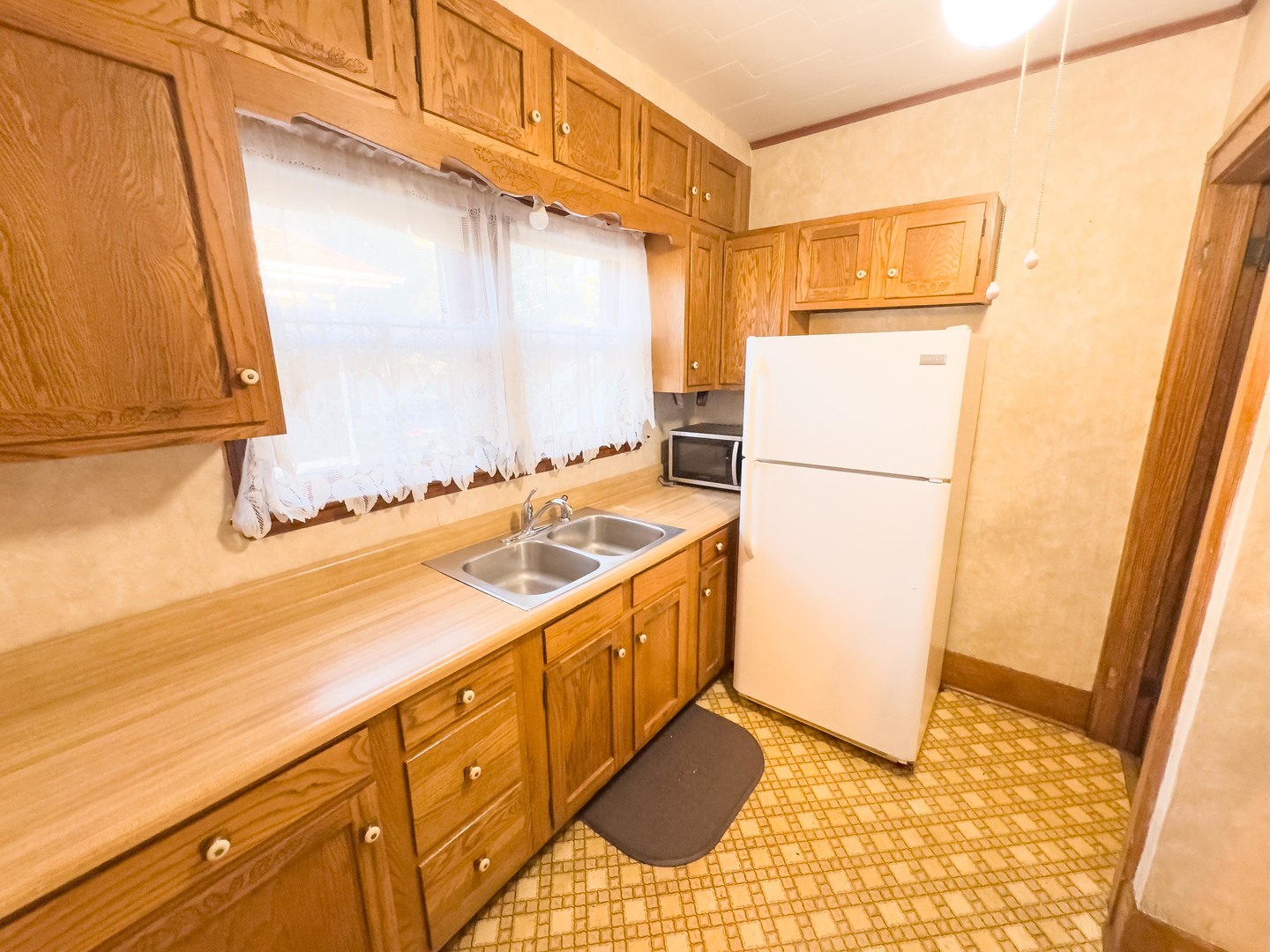 732 W Reynolds Street