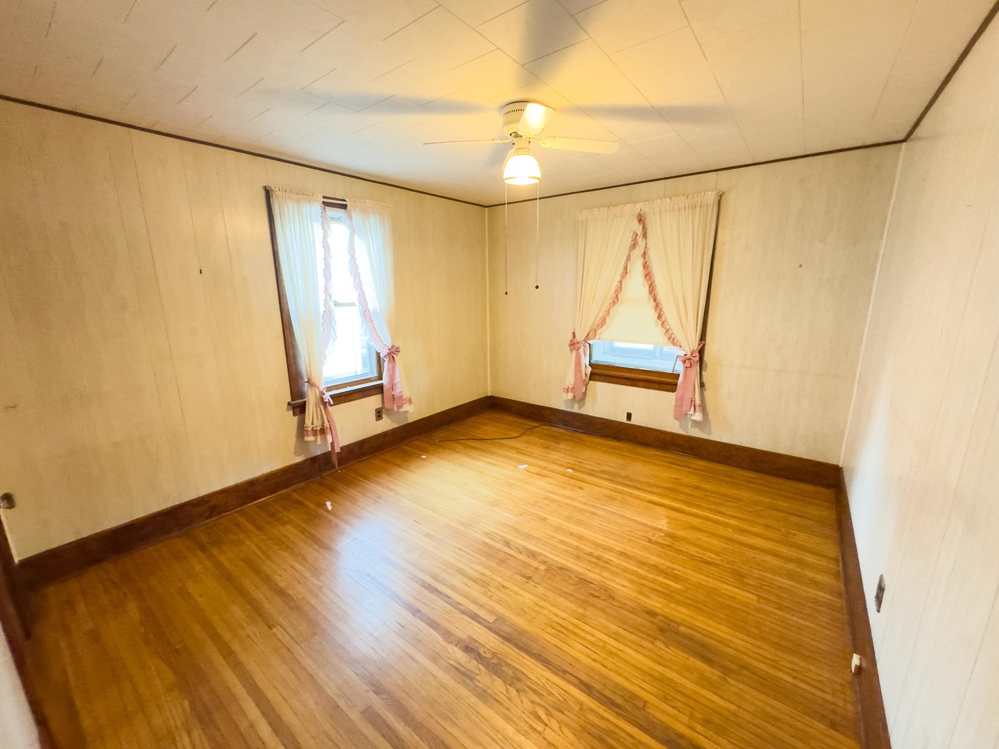 732 W Reynolds Street