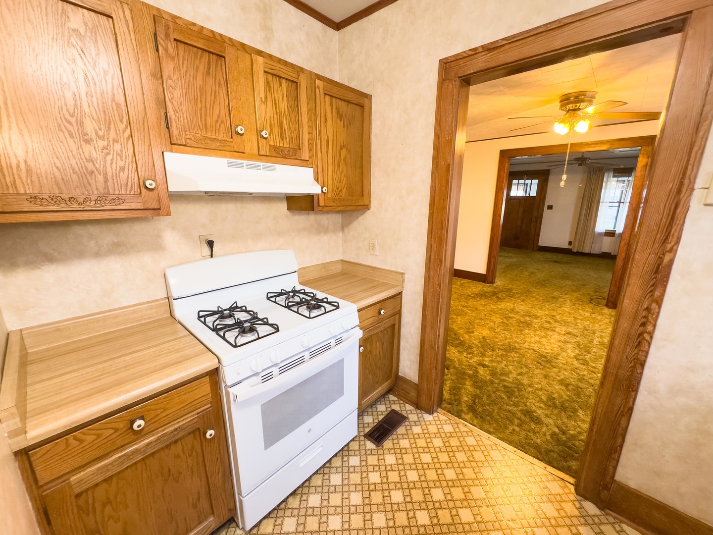 732 W Reynolds Street