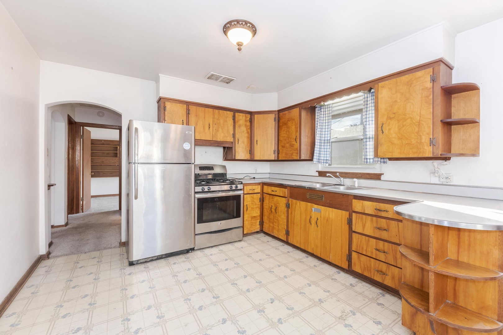 412 E Prairie Street