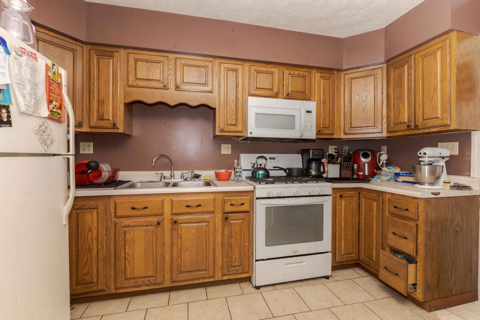 720 W Moulton Street