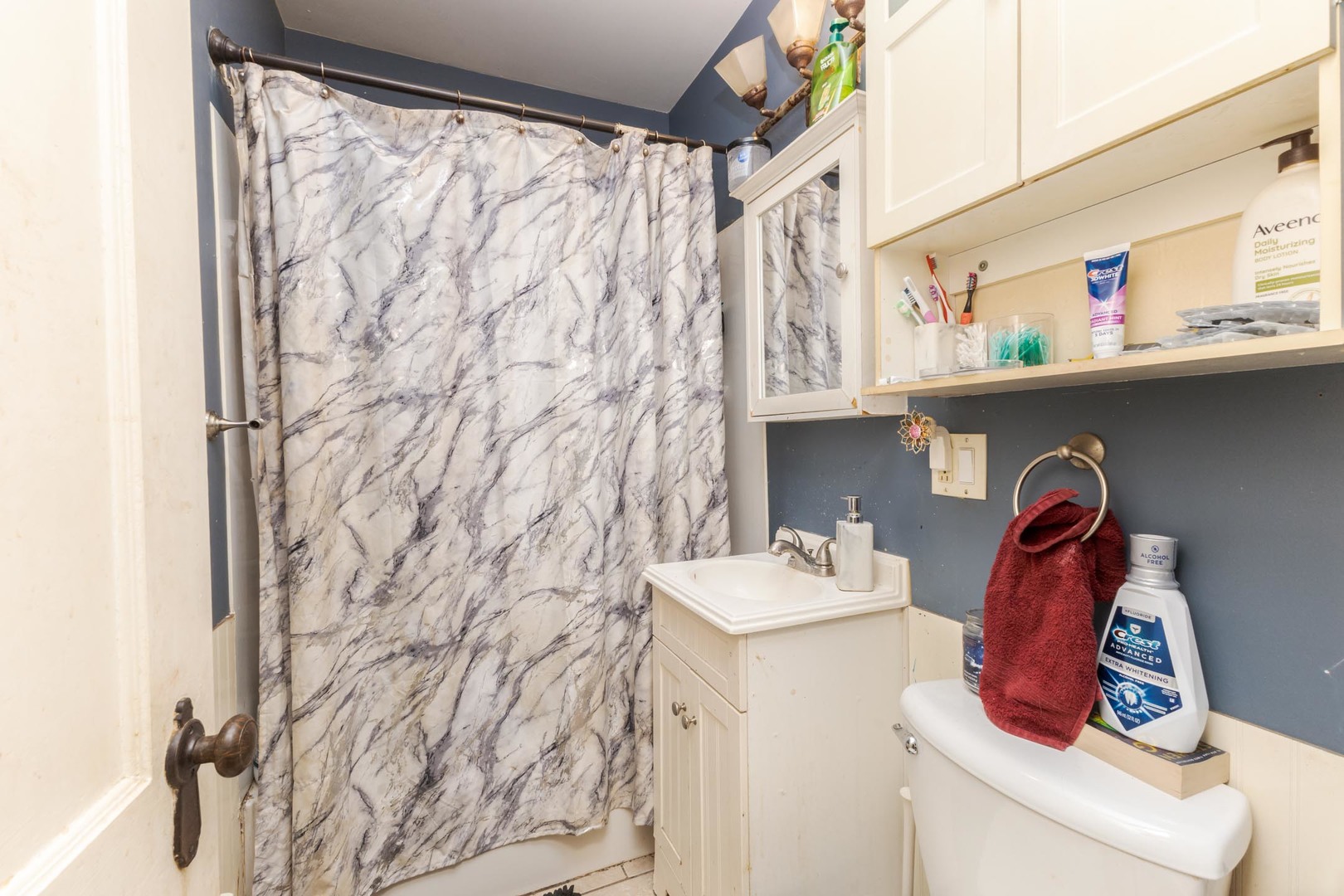 720 W Moulton Street