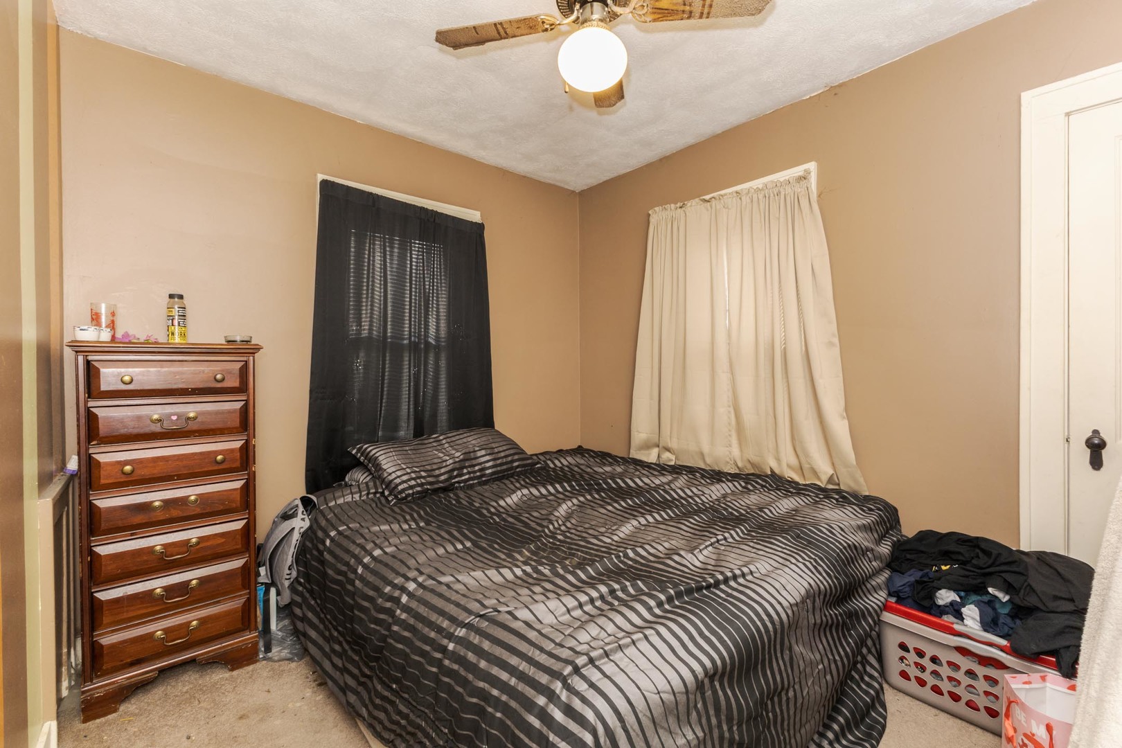 720 W Moulton Street