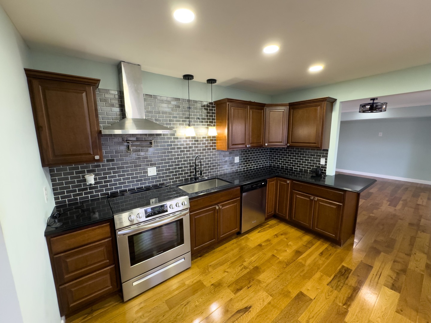 100 S Westview Drive