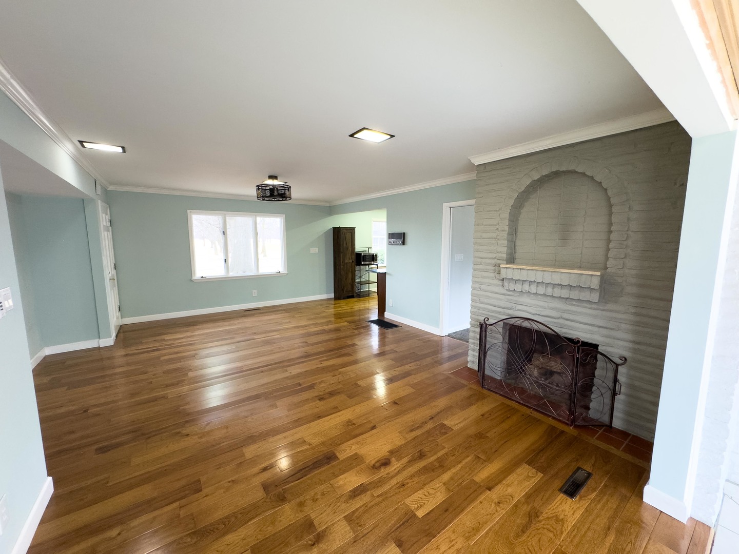 100 S Westview Drive