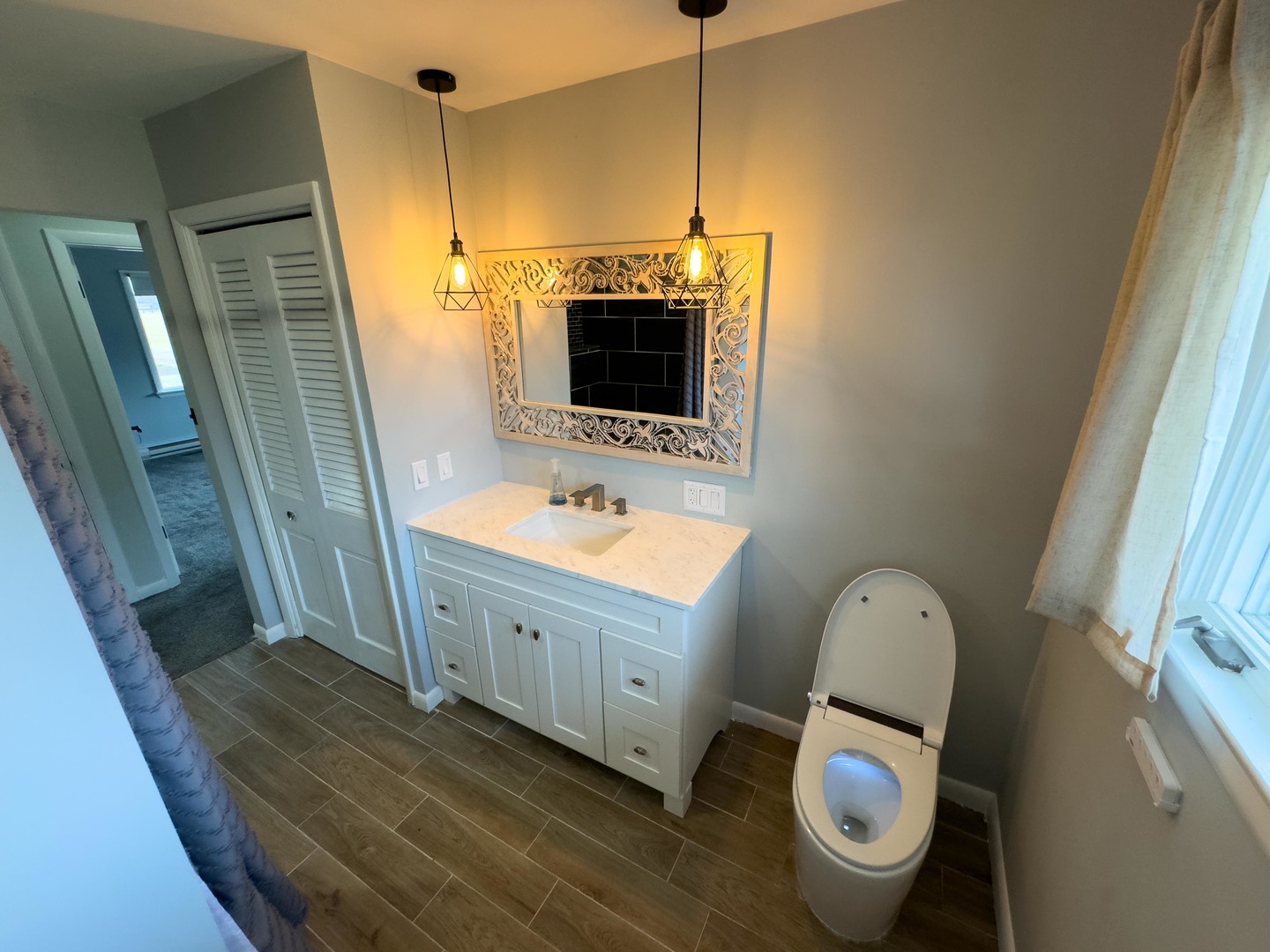 100 S Westview Drive