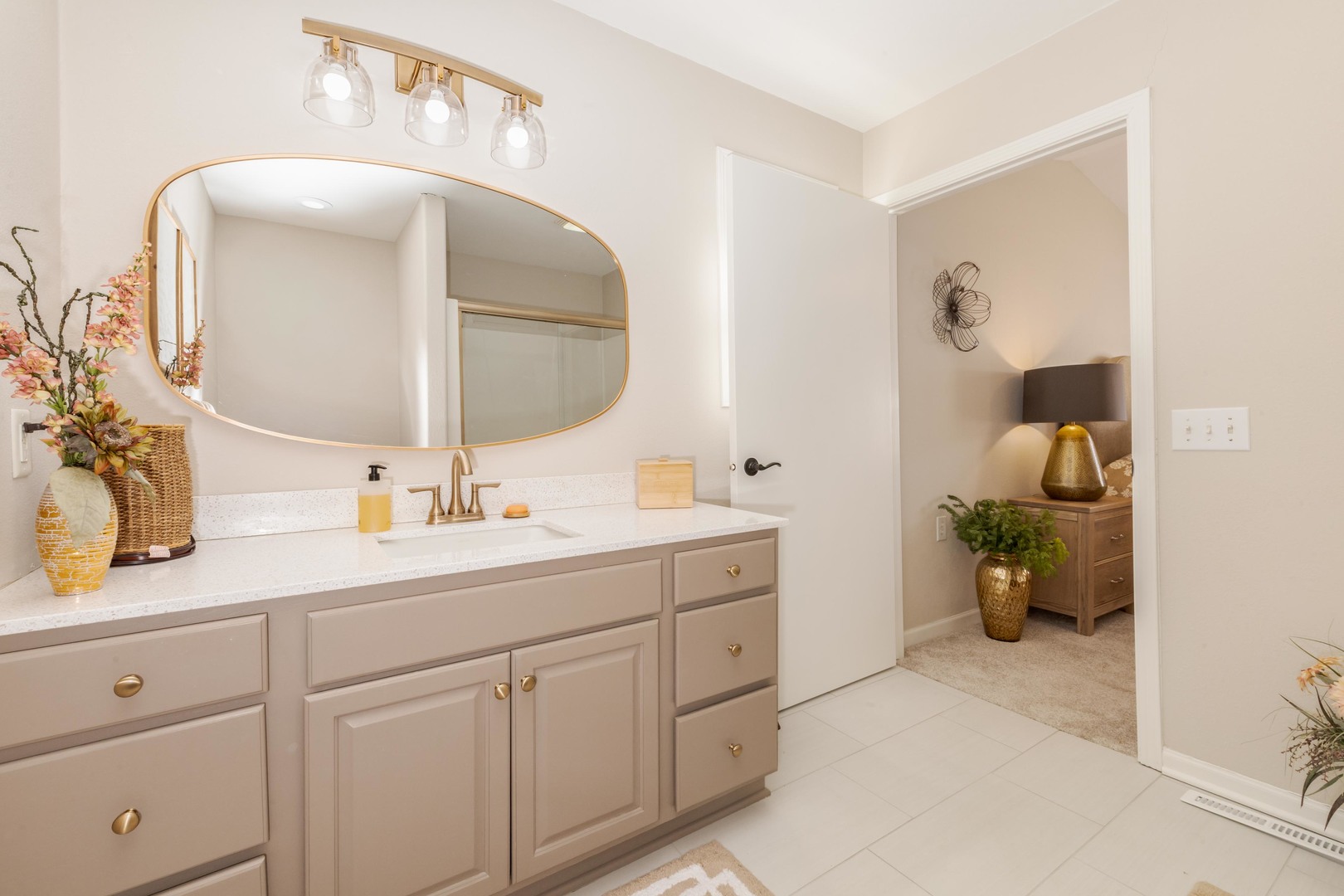 2331 Eastwood Avenue