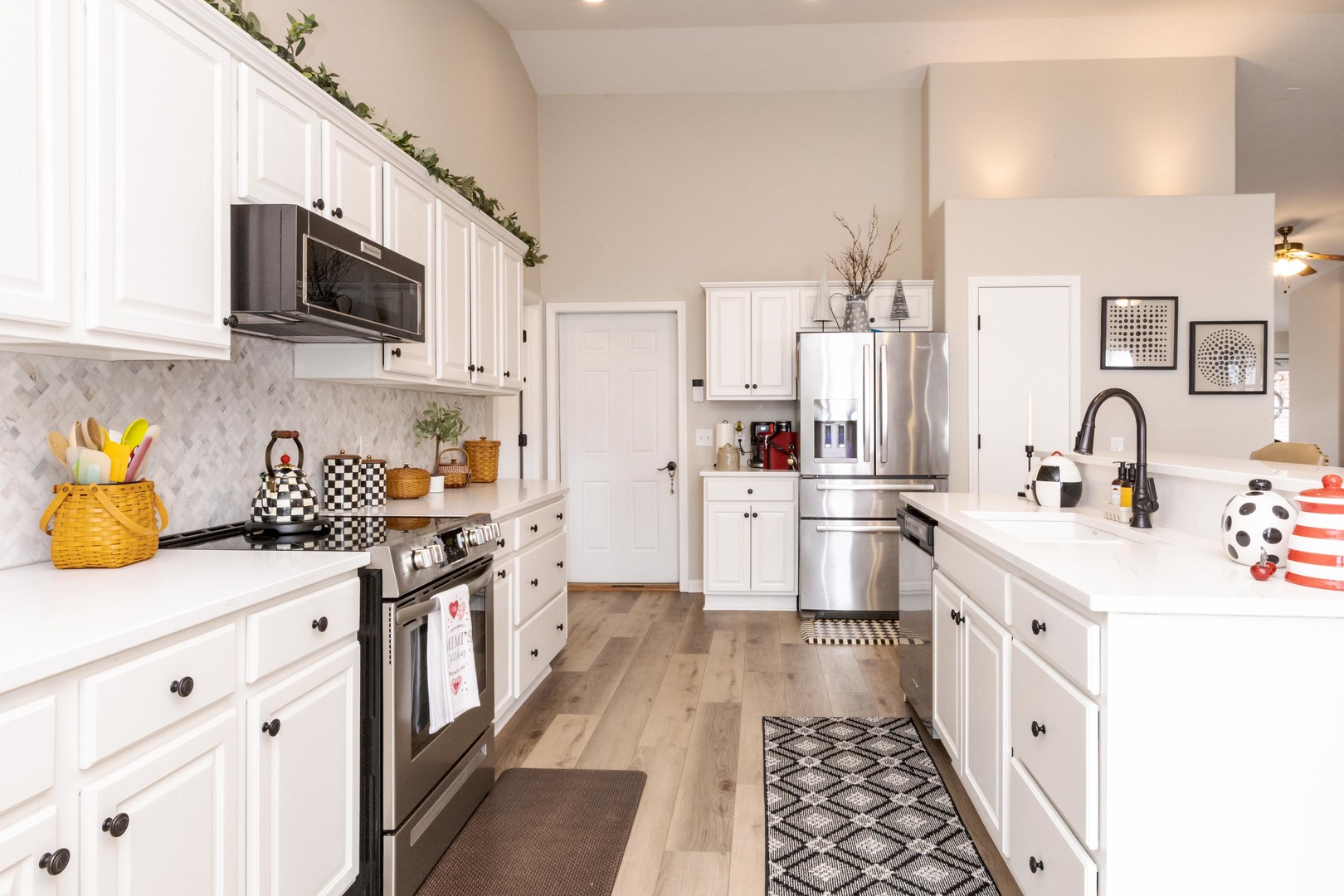 2331 Eastwood Avenue