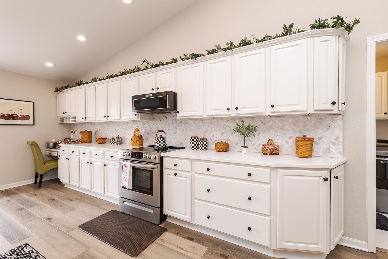 2331 Eastwood Avenue