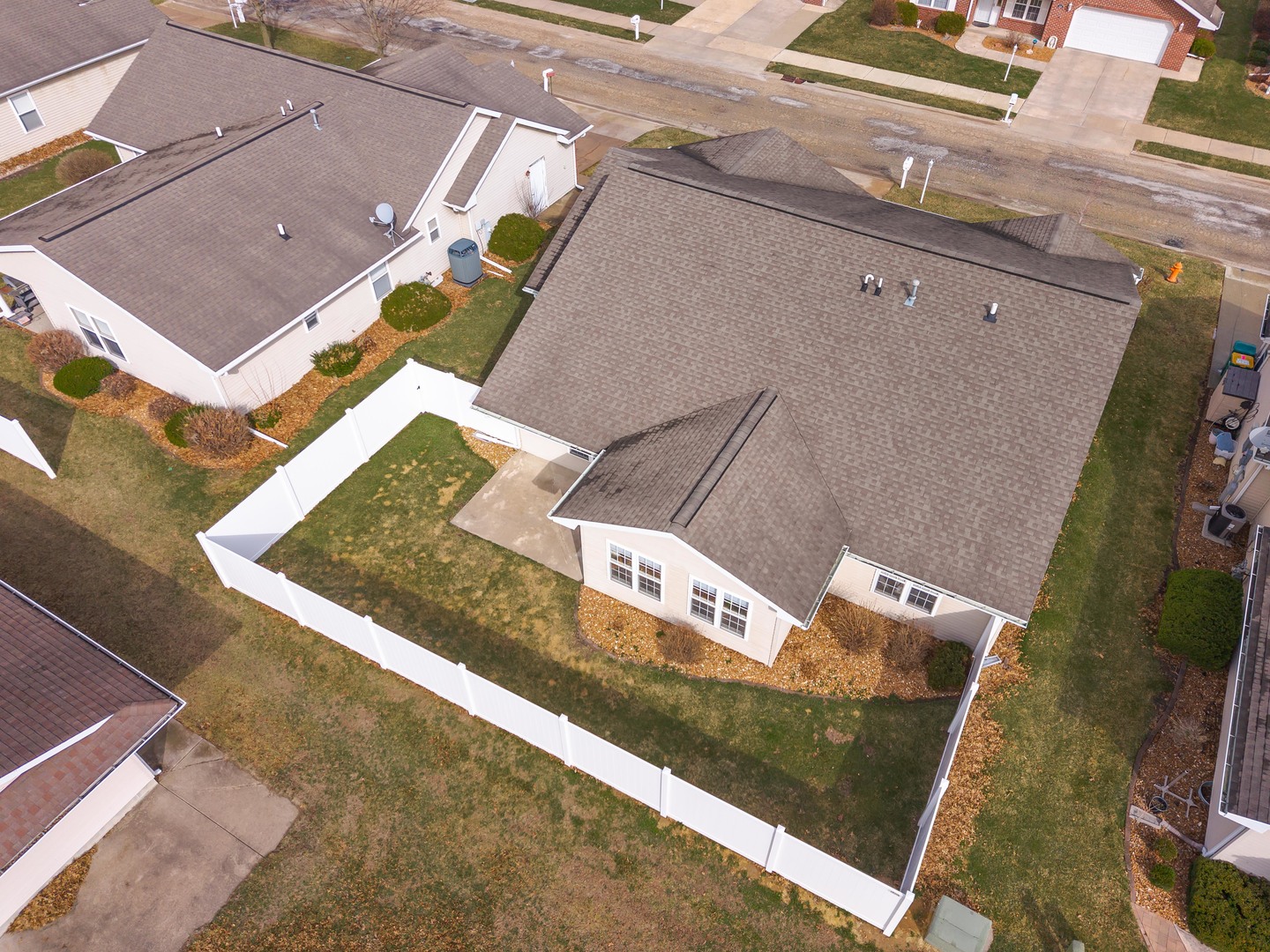 2331 Eastwood Avenue