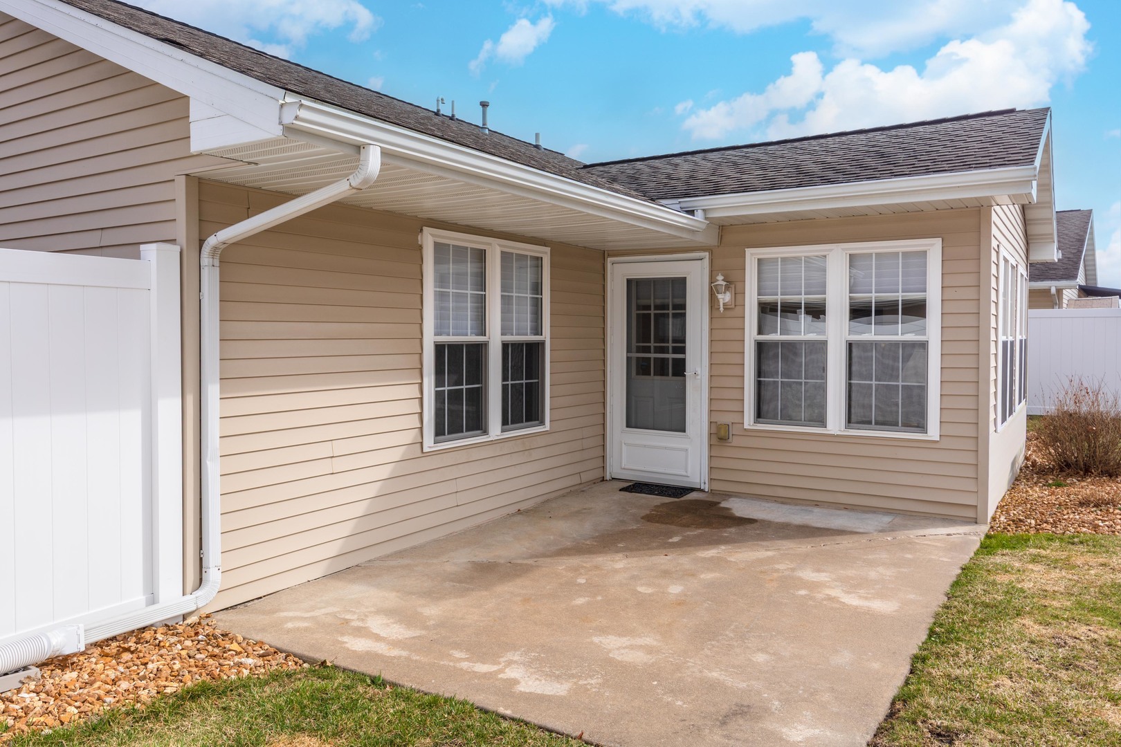 2331 Eastwood Avenue