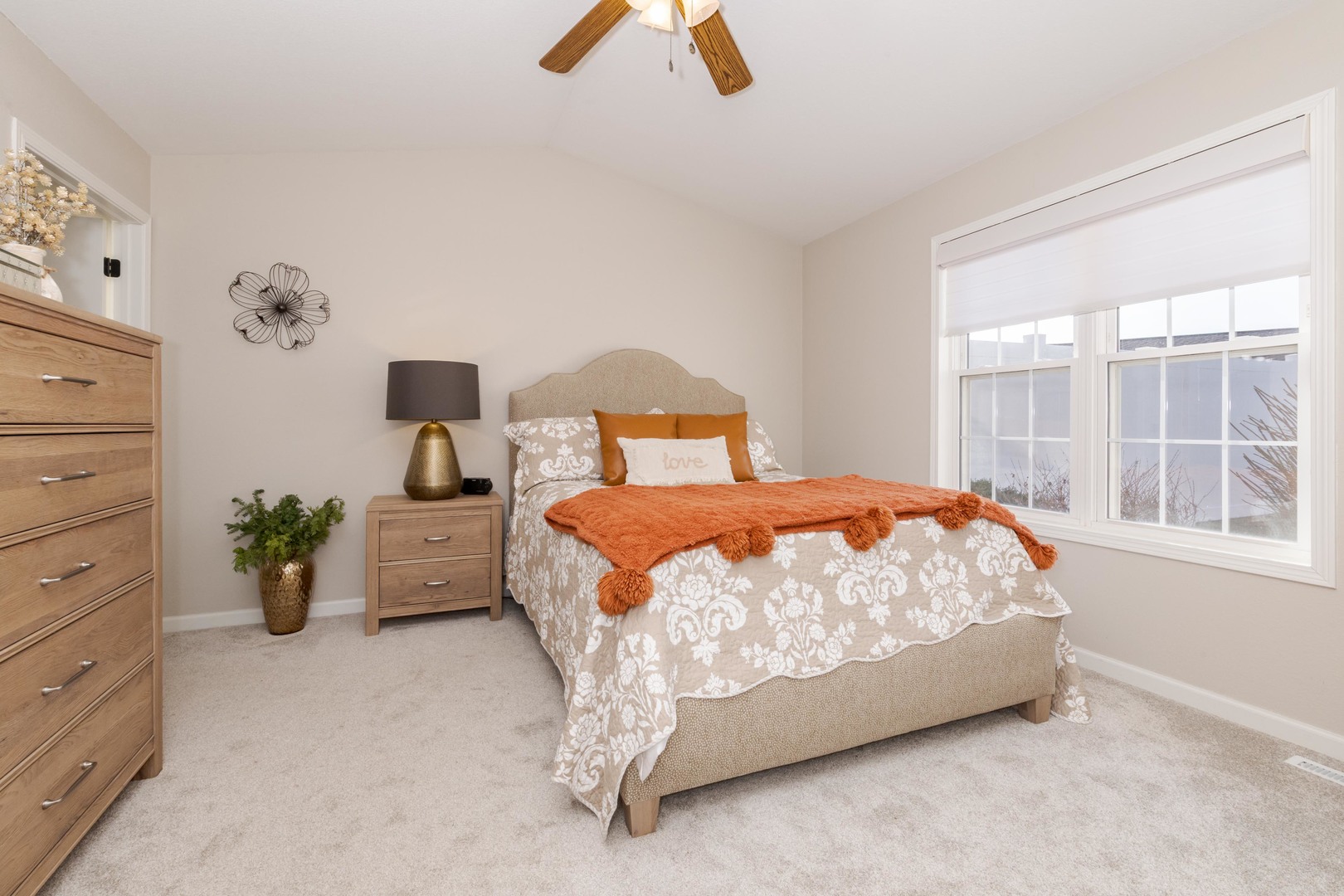 2331 Eastwood Avenue