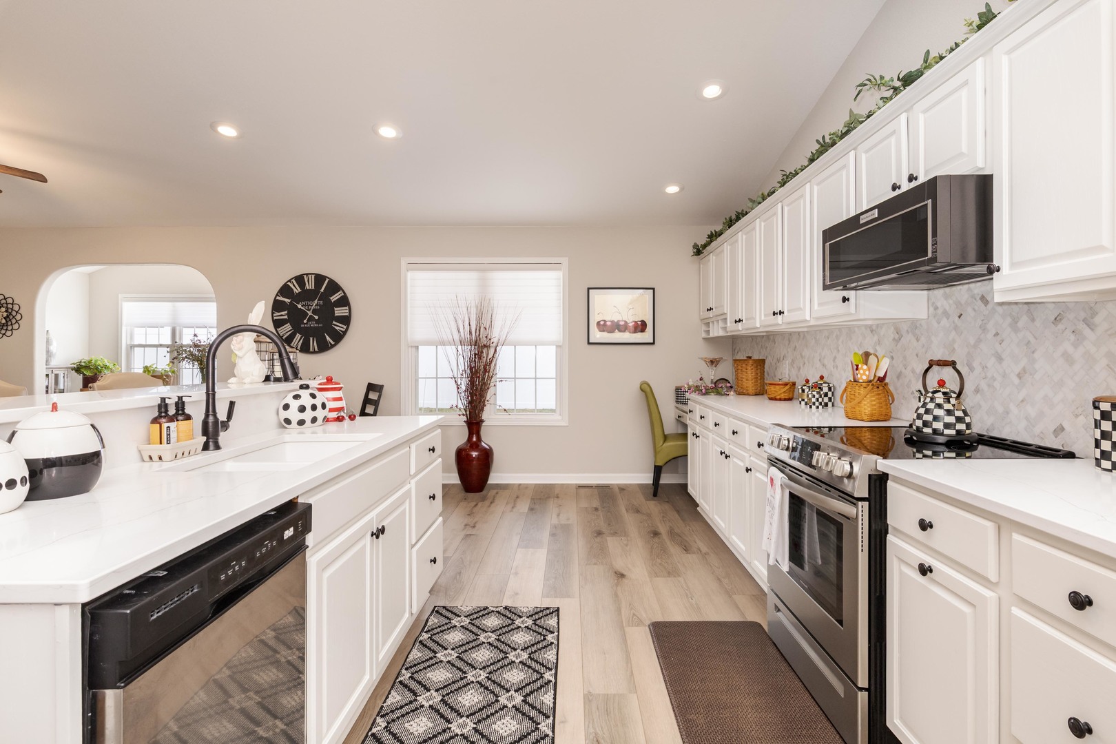 2331 Eastwood Avenue