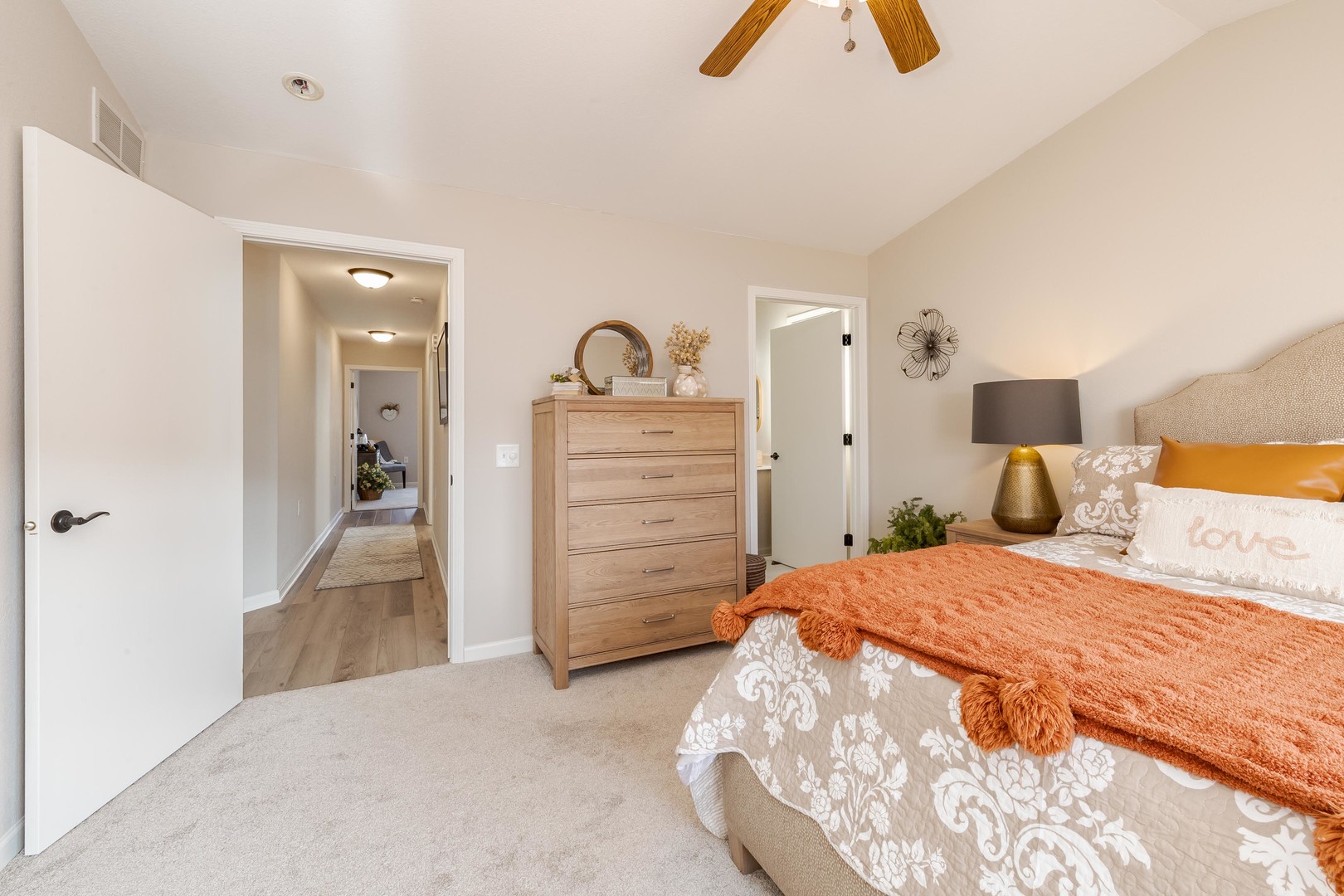 2331 Eastwood Avenue