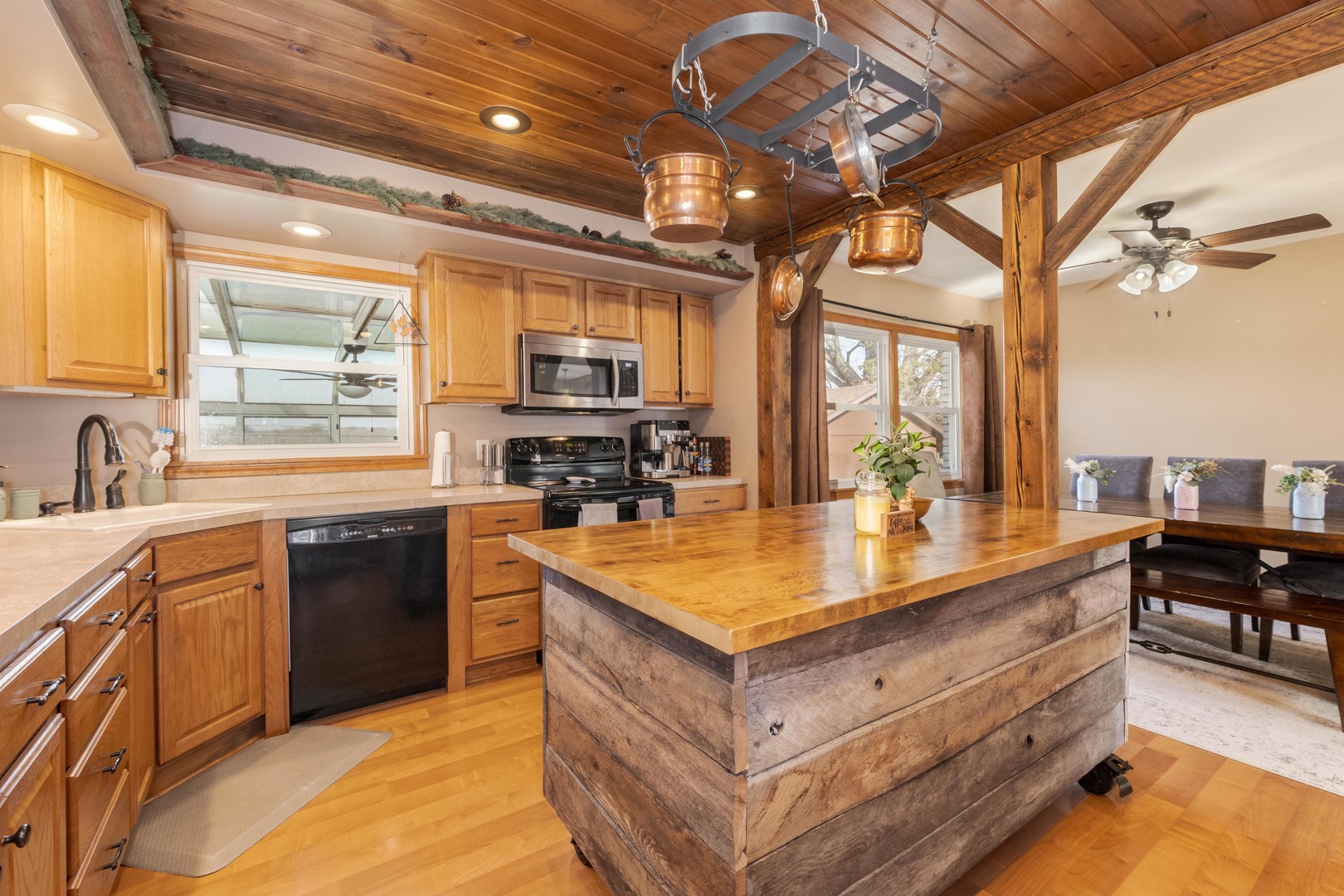 205 N Crestview Drive